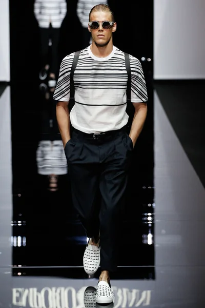 Look 13